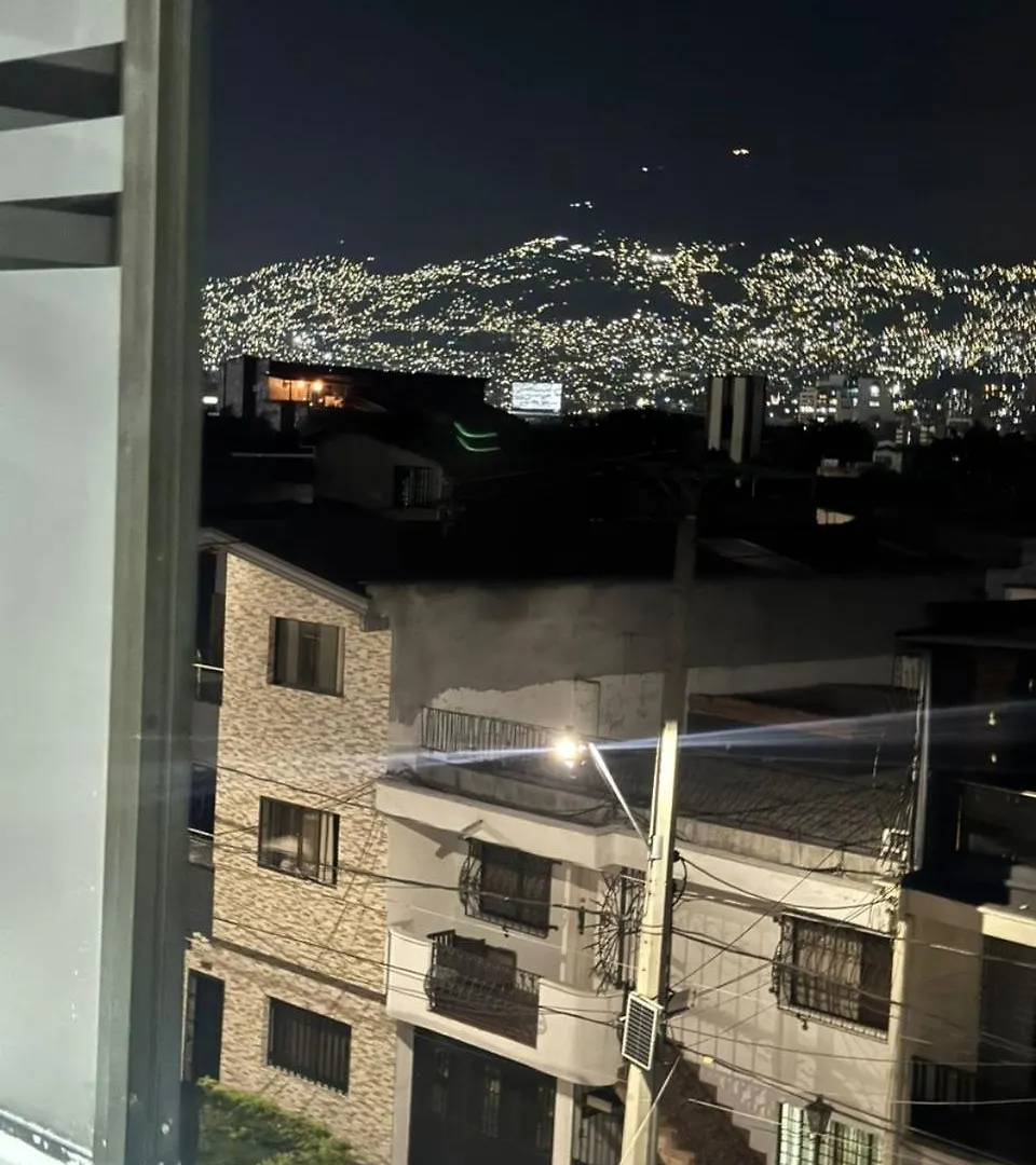 Habitacion Multiple Con Bano Privado Medellin 0*,  Colombia