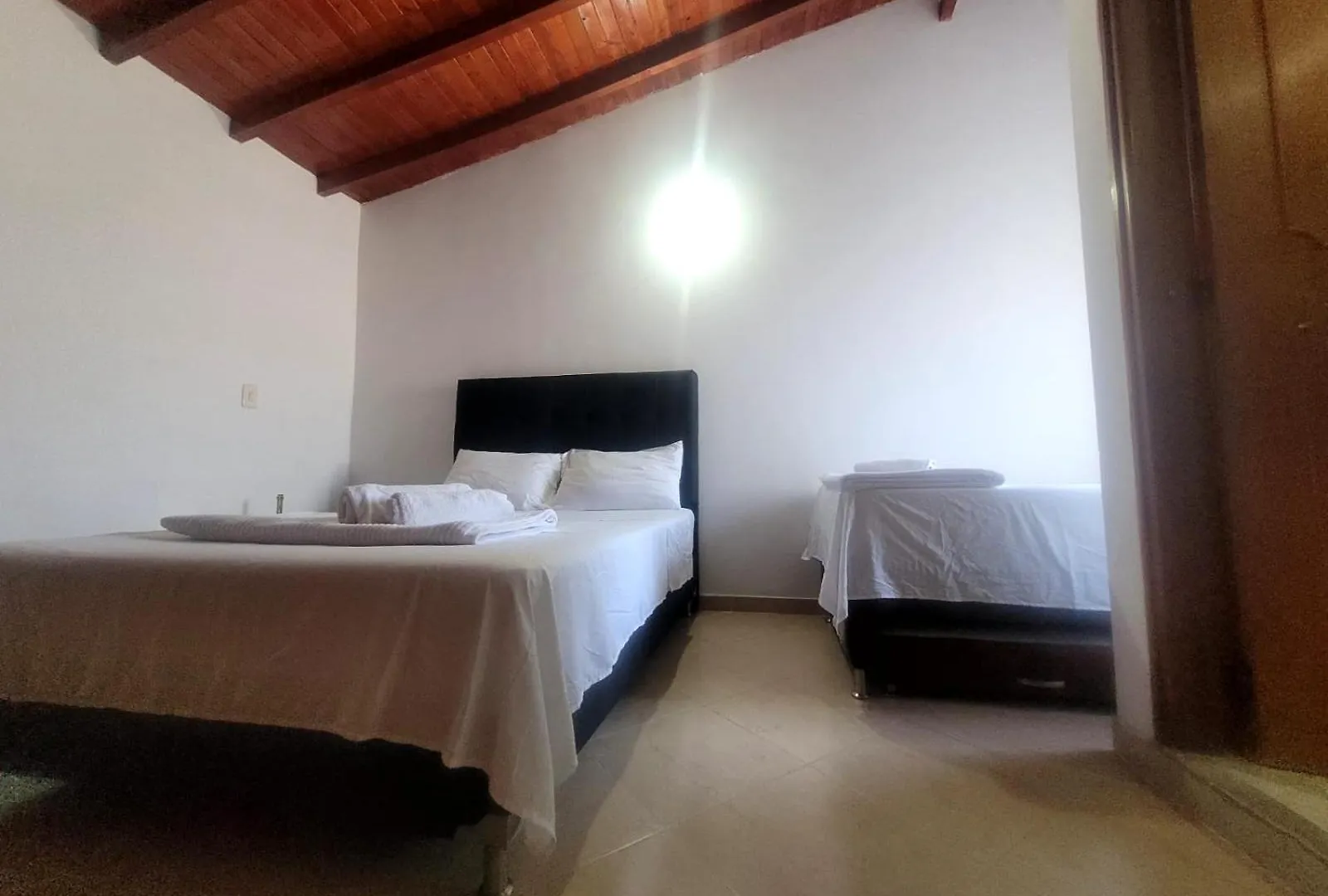 Homestay Habitacion Multiple Con Bano Privado Medellin