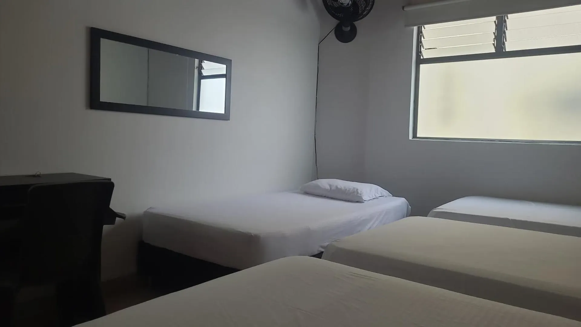Habitacion Multiple Con Bano Privado Medellin Homestay