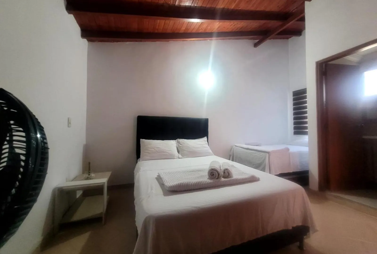 Habitacion Multiple Con Bano Privado Medellin Homestay