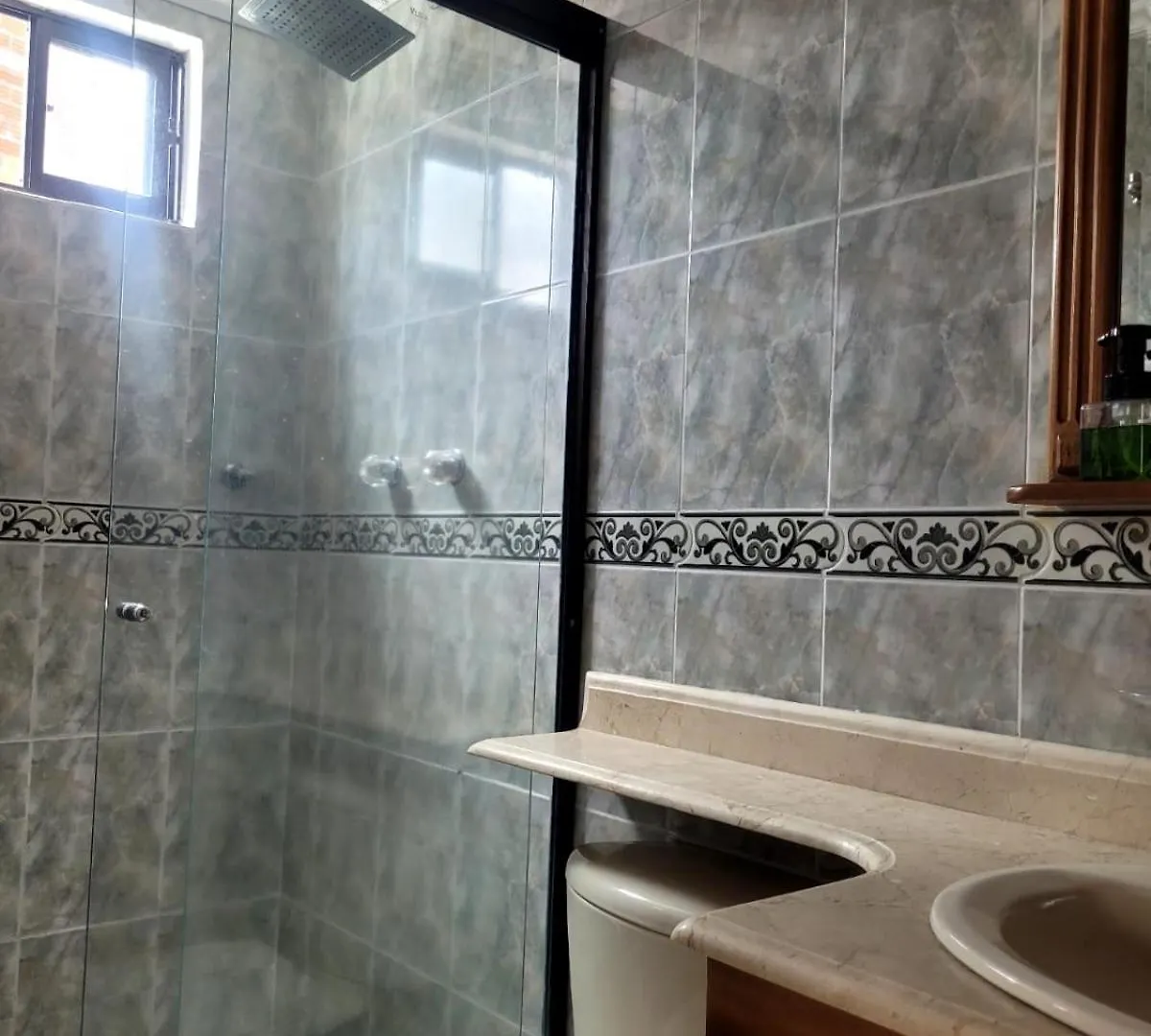 Habitacion Multiple Con Bano Privado Medellin Homestay